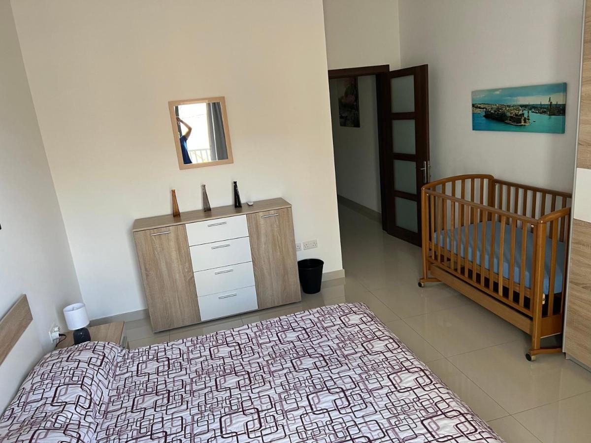 Claire'S Court Appartement Marsaxlokk Buitenkant foto