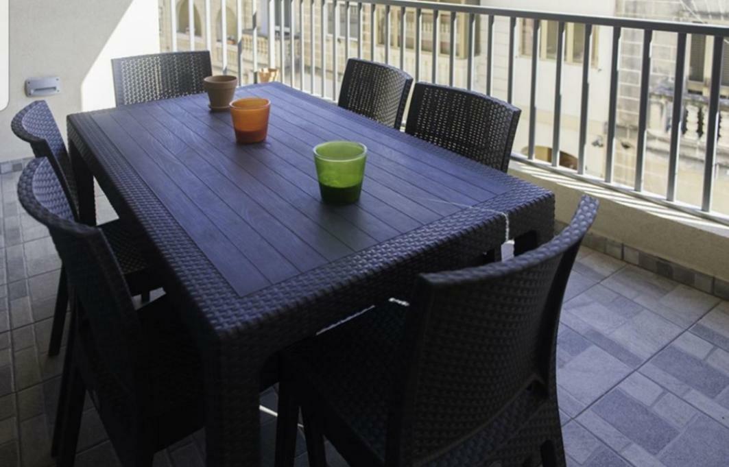 Claire'S Court Appartement Marsaxlokk Buitenkant foto